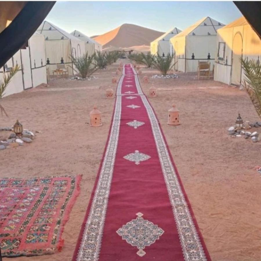Family Luxury Glamping Hotel เมอร์ซูกา ภายนอก รูปภาพ