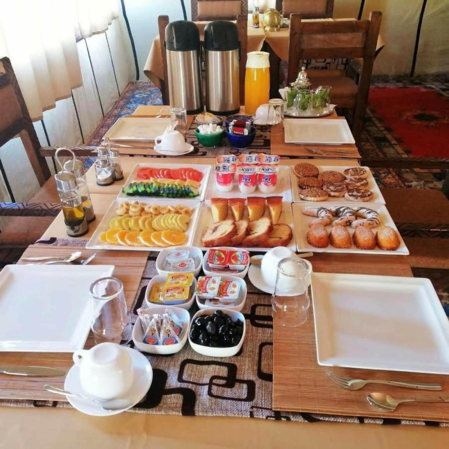 Family Luxury Glamping Hotel เมอร์ซูกา ภายนอก รูปภาพ