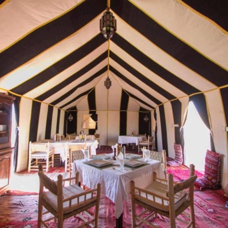 Family Luxury Glamping Hotel เมอร์ซูกา ภายนอก รูปภาพ