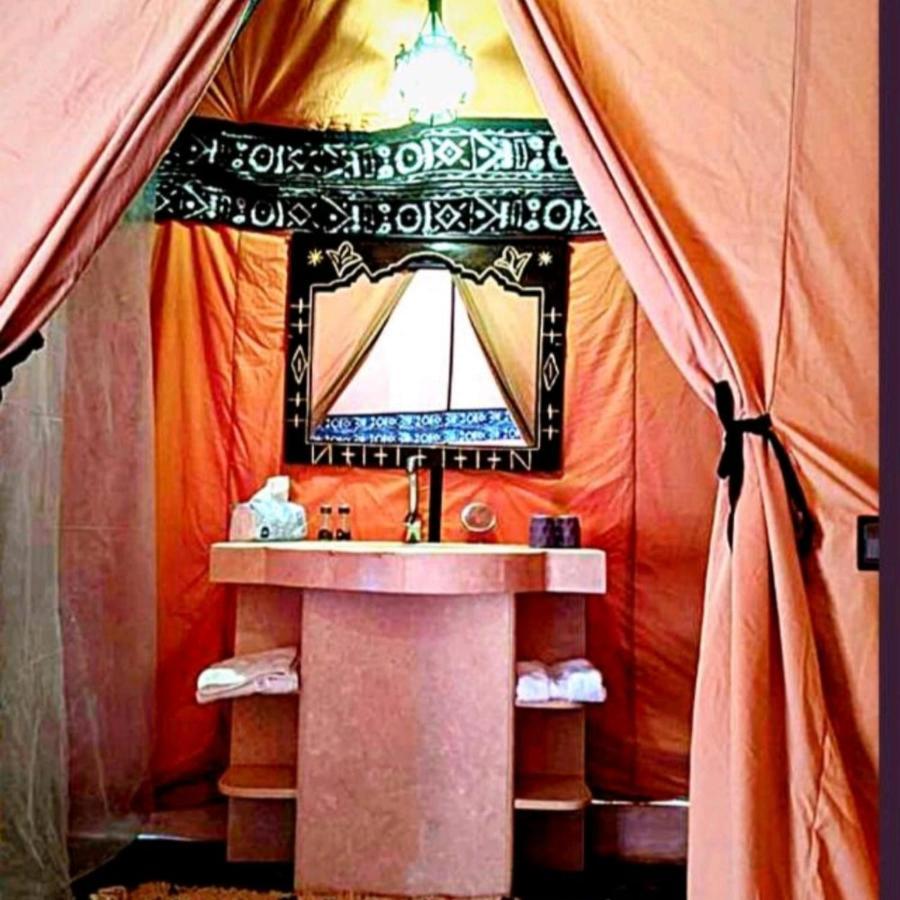 Family Luxury Glamping Hotel เมอร์ซูกา ภายนอก รูปภาพ