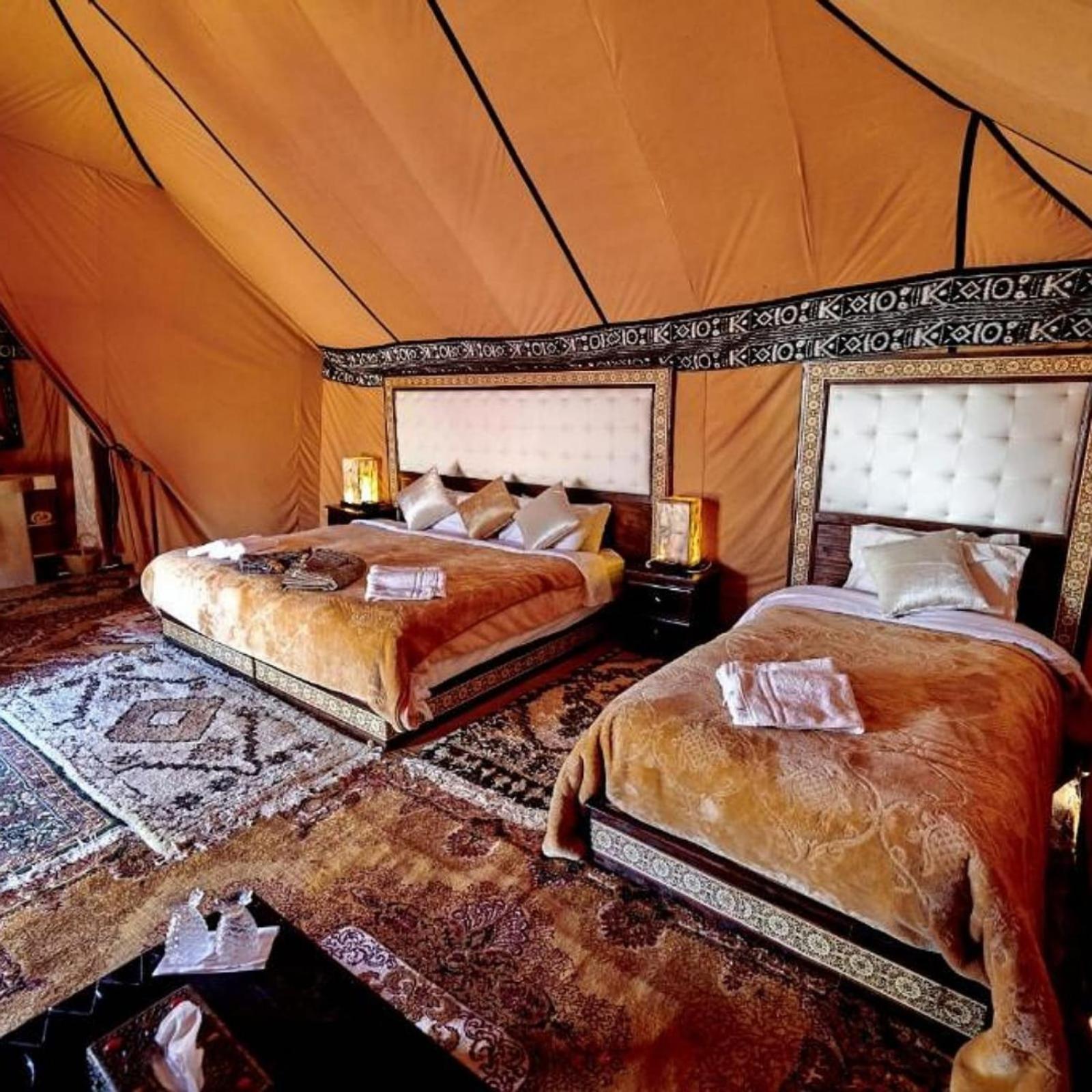 Family Luxury Glamping Hotel เมอร์ซูกา ภายนอก รูปภาพ